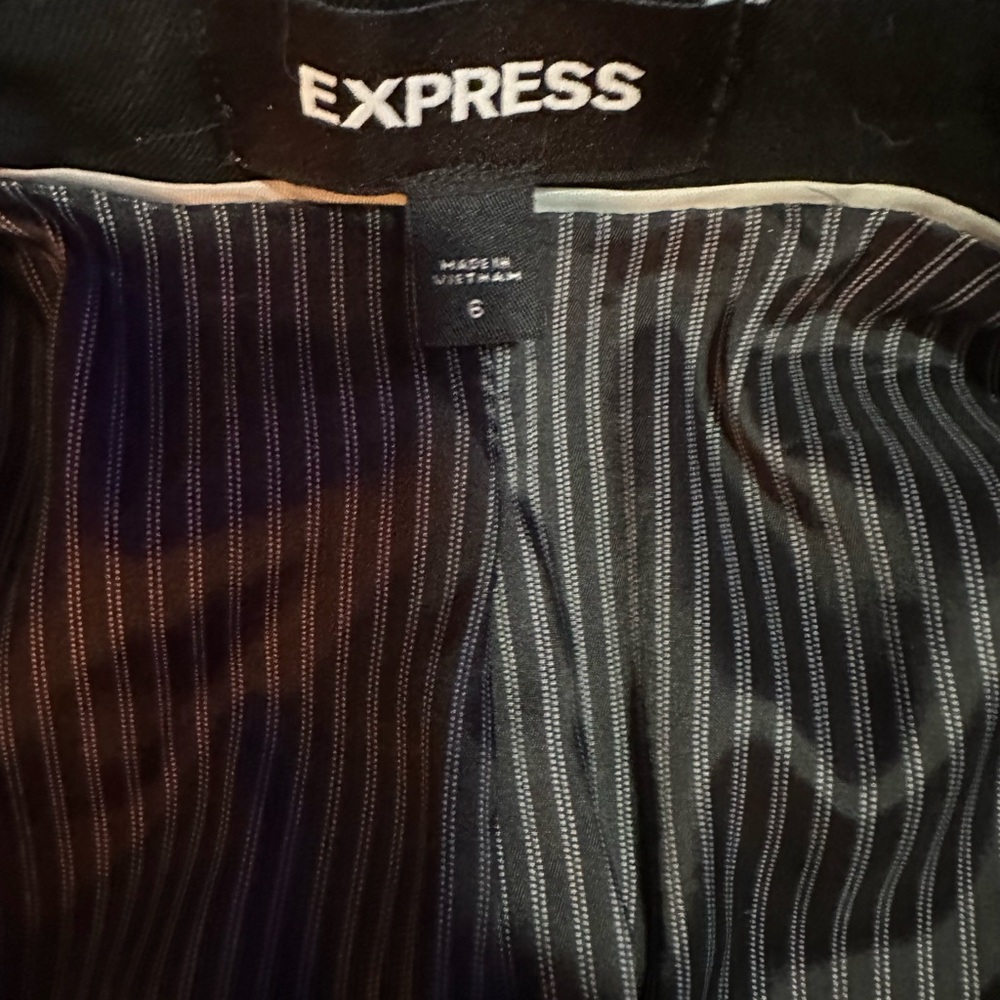Express blazer in good condition,no stains